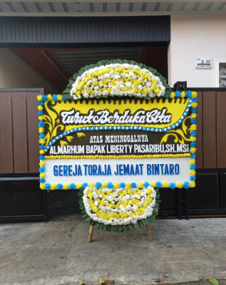Papan Bunga Duka di Bararawa